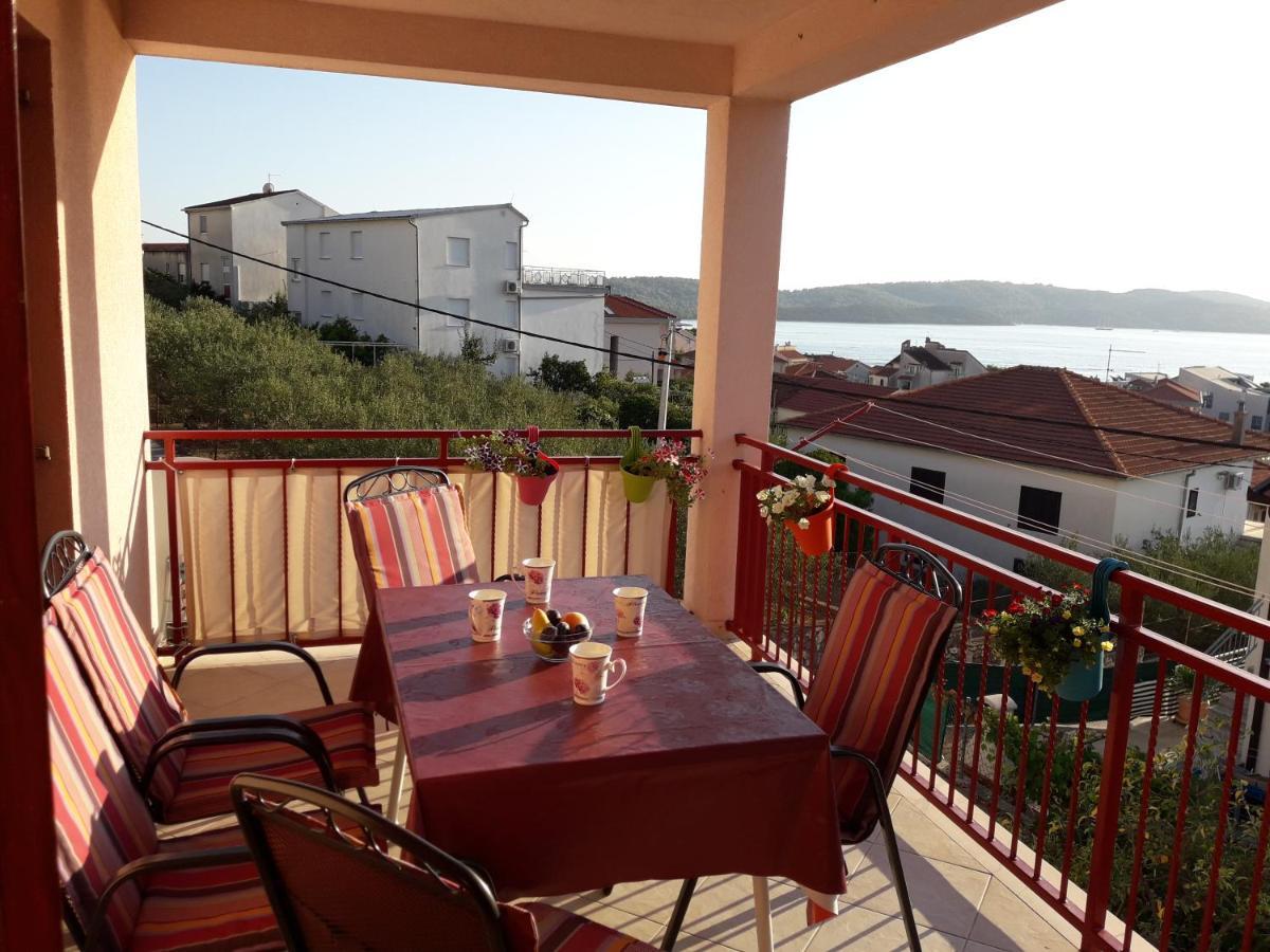 Apartments Gracia & Toni Trogir Exterior foto