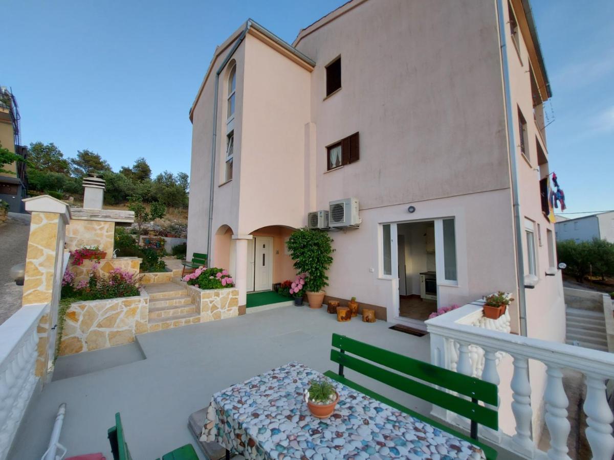 Apartments Gracia & Toni Trogir Exterior foto