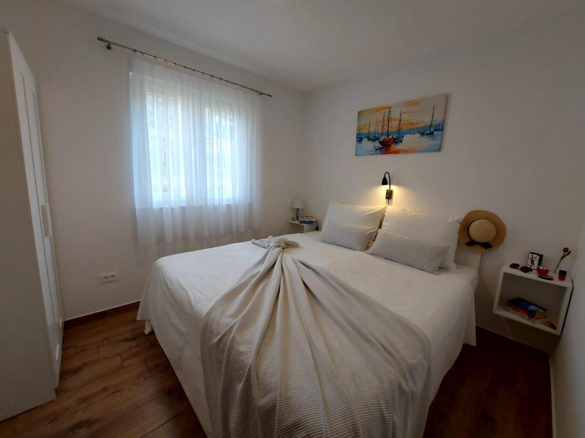 Apartments Gracia & Toni Trogir Exterior foto